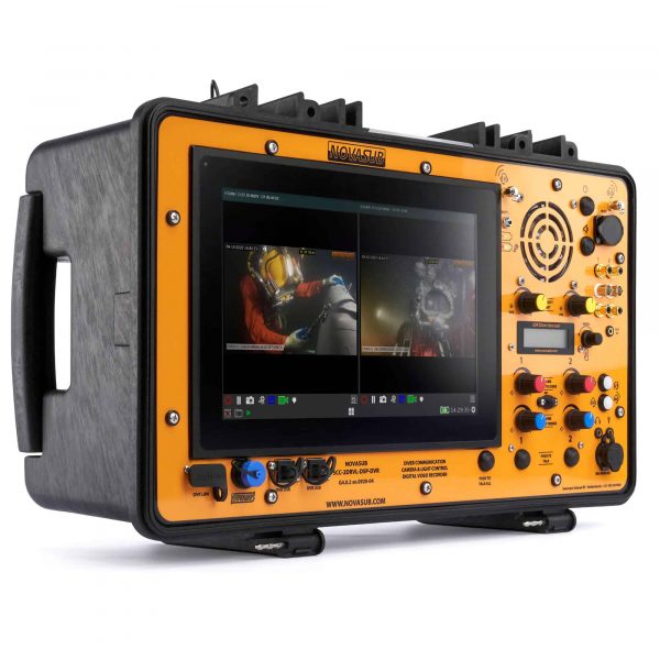 TRITON-C1 Portable diver radio and video recorder - main